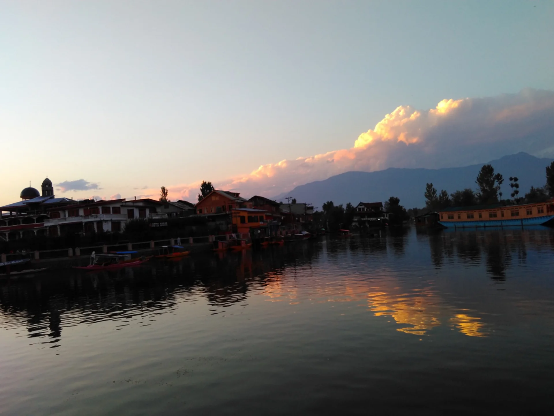 All-Inclusive Kashmir Scenic Paradise Tour